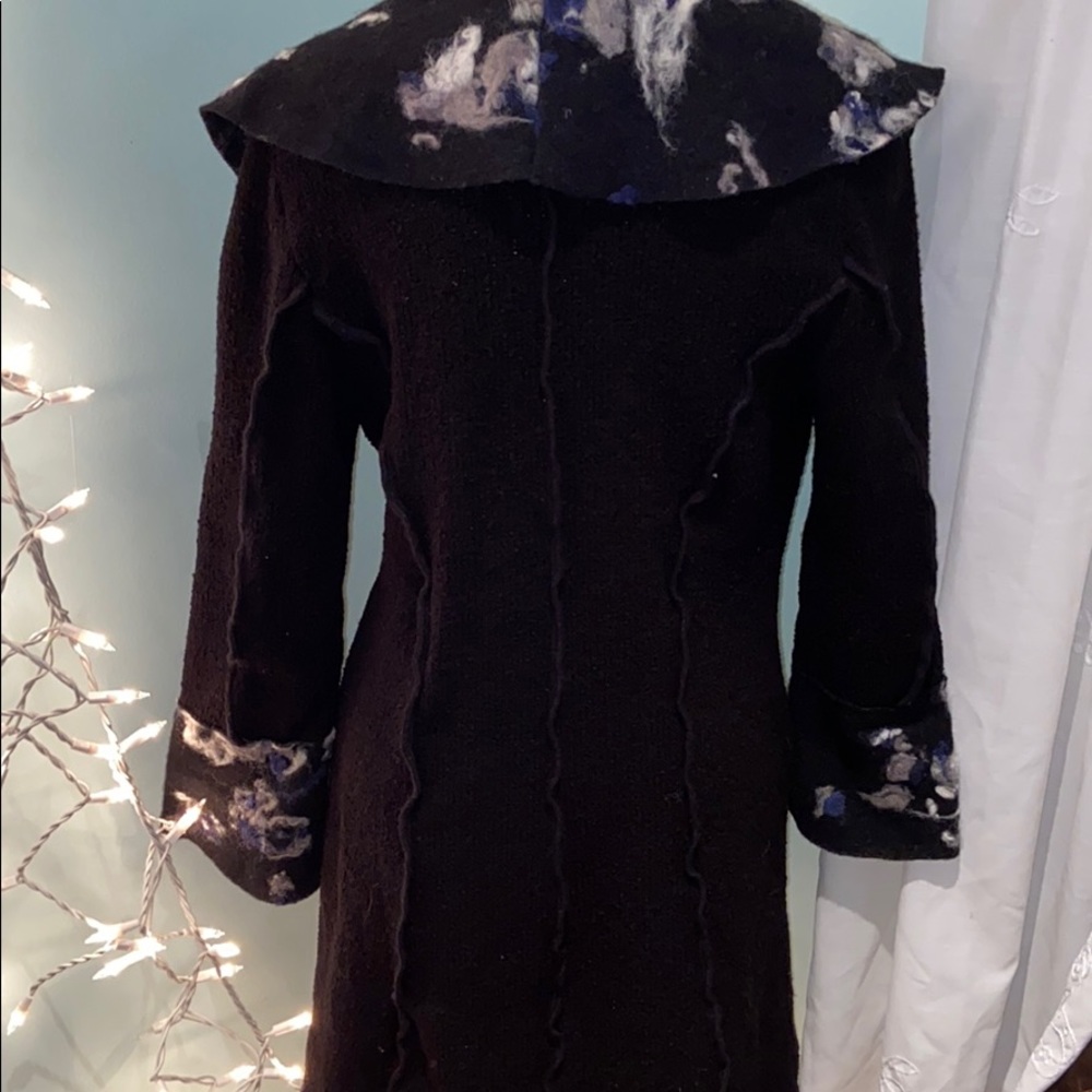 Flattering Knit Coat - Picture 5 of 5